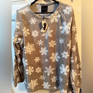 Fleecy Snowflake Pullover Pajama Top - Gray